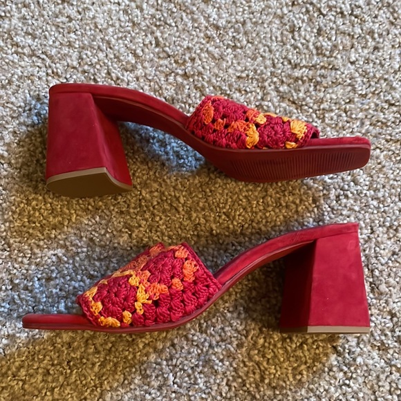 Beautiful Jeffrey Campbell Crochet shoes - Picture 8 of 10